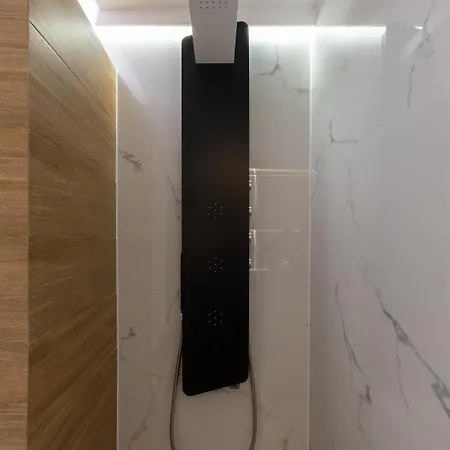 Center Luxury *